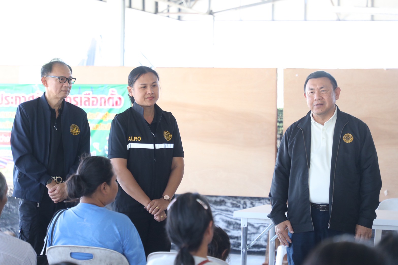 title - เลขาฯ ส.ป.ก. รุดให้กำลังใจพี่น้องเกษตรกรในเขตปฏิรูปที่ดินพื้นที่ชายแดนอุบลฯ ใกล้จุดสู้รบเพียง 7 กม.